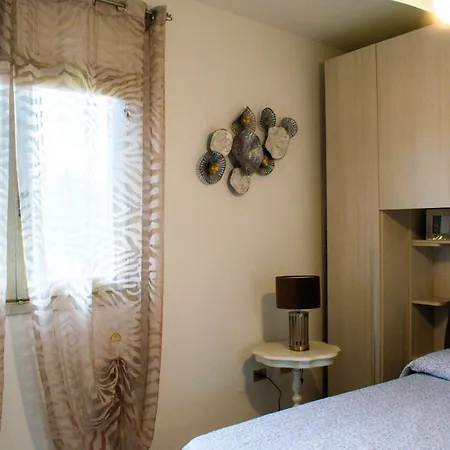 Trilocale Sul Lungomare Апартаменты Канниджионе